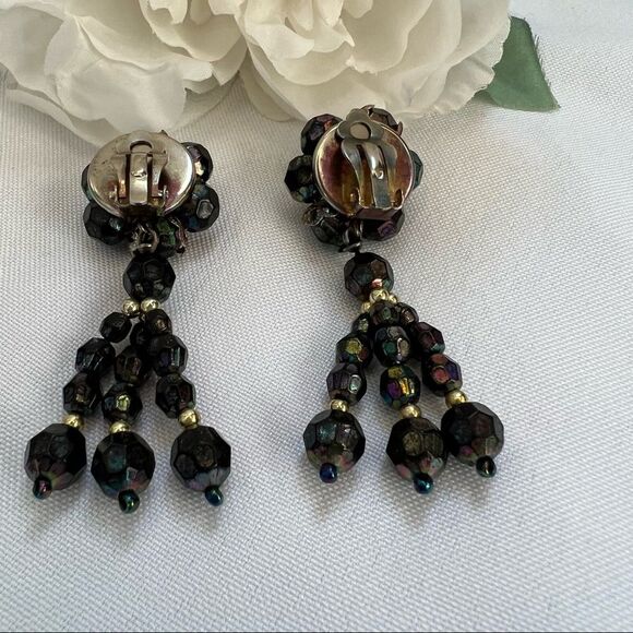 Vintage Aurora Borealis Clip Earrings Purple Gold Tone Gems - Picture 3 of 5